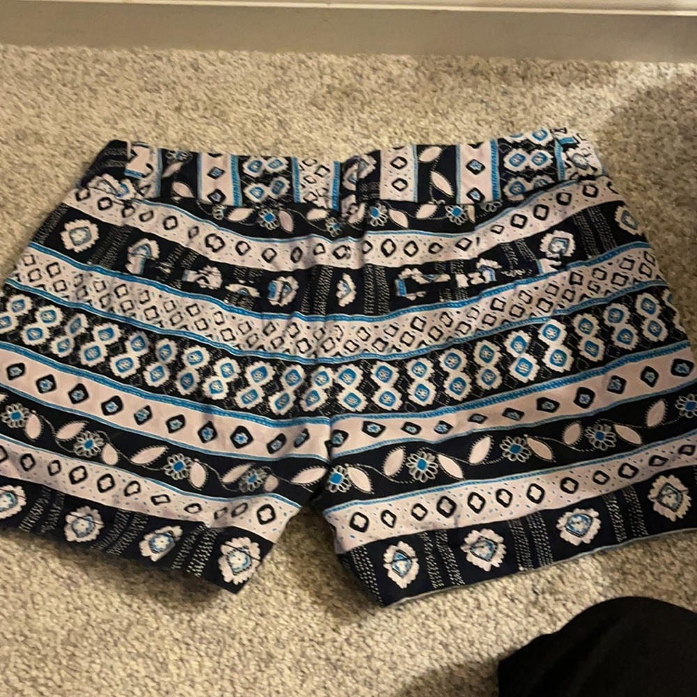 Shorts - Picture 3 of 3